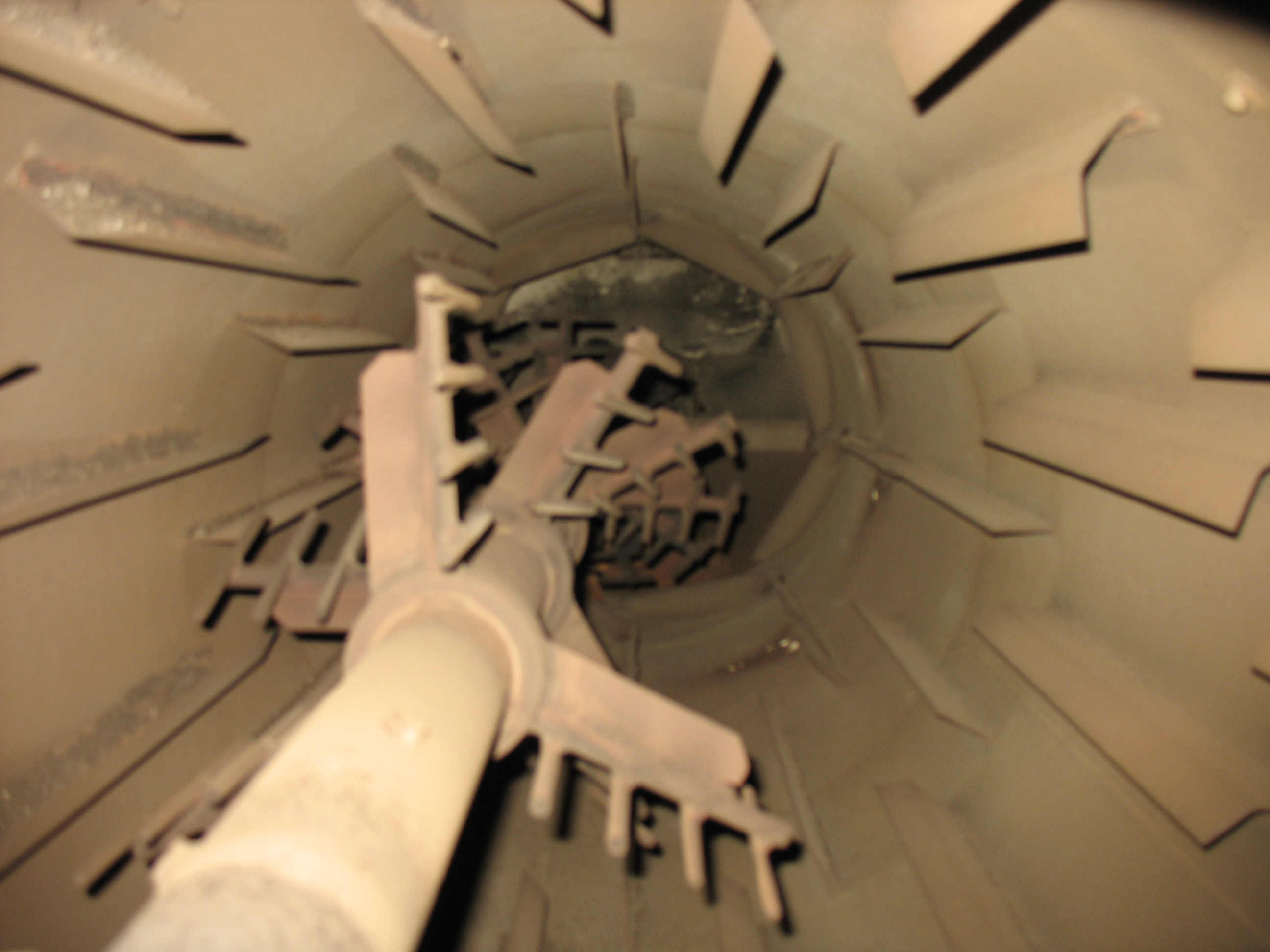 NHZG內(nèi)破碎式污泥回轉(zhuǎn)滾筒干燥機